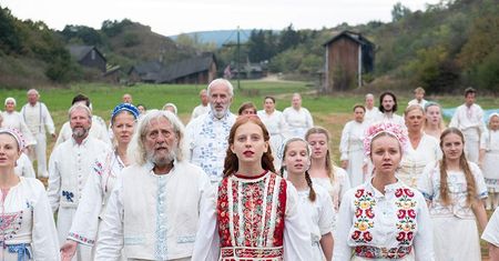 "Midsommar. W biały dzień" Ariego Astera to arcydzieło. Krytycy z USA pieją z zachwytu