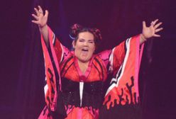 Netta Barzilai pluska się w jacuzzi. Niczego się nie wstydzi