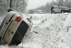 Na drogach ślisko i niebezpiecznie