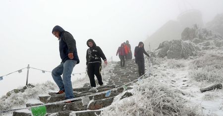 Pogoda. W górach prawdziwa zima. Na Śnieżce temperatura odczuwalna -27. Od weekendu duża zmiana