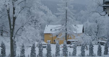 "Przed nami zima stulecia!" – grzmią nagłówki. Instytut Meteorologii odpowiada