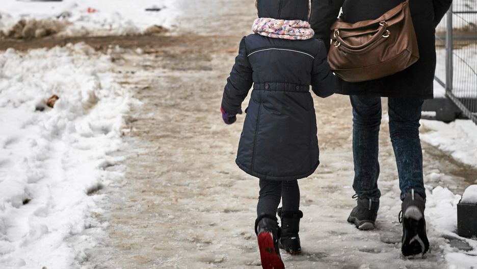 Na południowych krańcach Polski spodziewany jest przyrost pokrywy śnieżnej w granicach 5-15 cm.
