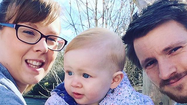 Ojciec listy pisze. 11-miesięczna córka kiedyś na pewno je przeczyta