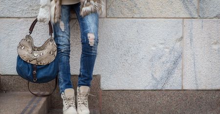 Postaw na wygodę! Wybraliśmy modne buty na płaskim obcasie