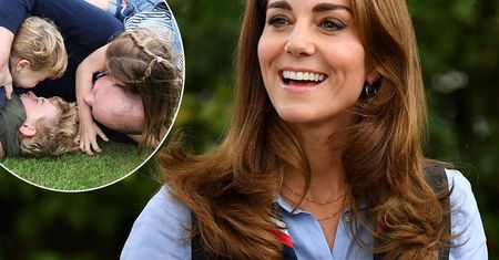 Dzieci zorganizowały Kate urodzinowe przyjęcie. Pomagał im William. Było po królewsku