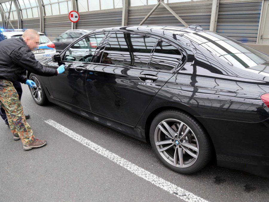 Skradzione w Niemczech najnowsze BMW odnalezione w Warszawie