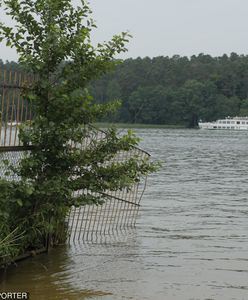 Wolnoamerykanka na Mazurach. Grodzenie jezior i nielegalne pomosty to tam chleb powszedni