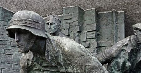 "Właściwie bronili się tylko Polacy. Tak, oni bili się jak lwy"