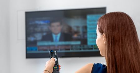 W Polsce - TVP. A jak nazywają się publiczne stacje TV w innych krajach?