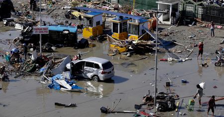 Indonezja: 832 ofiary trzęsienia ziemi. Może być ich wielokrotnie więcej
