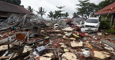 Rośnie liczba ofiar kataklizmu w Indonezji. Służby ostrzegają przed kolejną falą