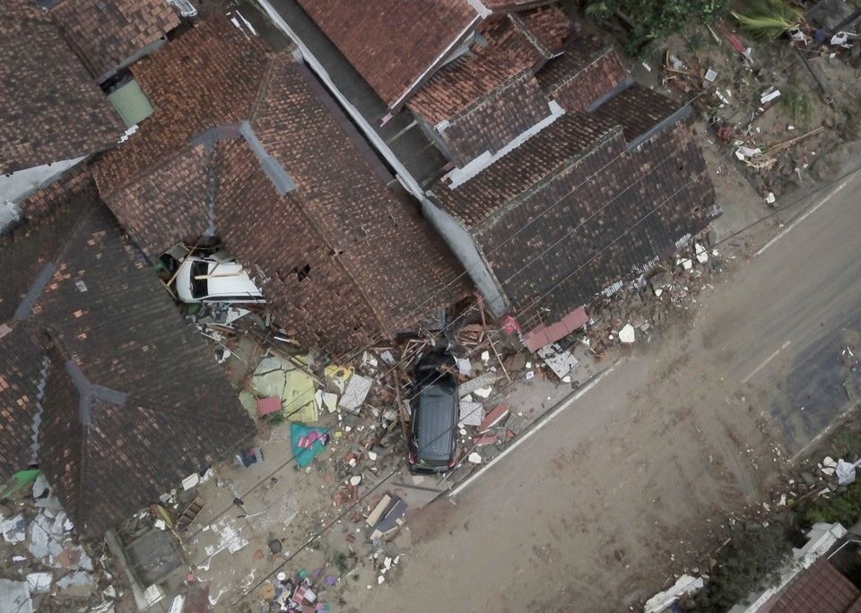 Dramat w Indonezji. "Takich katastrof nie można uniknąć“