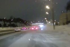 #dziejesiewmoto: wielka kulka śniegu powoduje wypadek