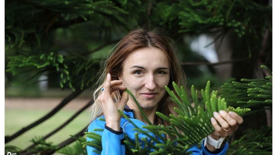 Violetta Domaradzka – biegająca weganka. Kobieta z pasją, miłośniczka maratonów i dobrego jedzenia.
