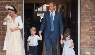 George i Charlotte na chrzcinach brata. Jak zawsze skradli show