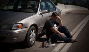 Pijany kierowca wiózł osobówką 8 pasażerów. W tym trójkę dzieci