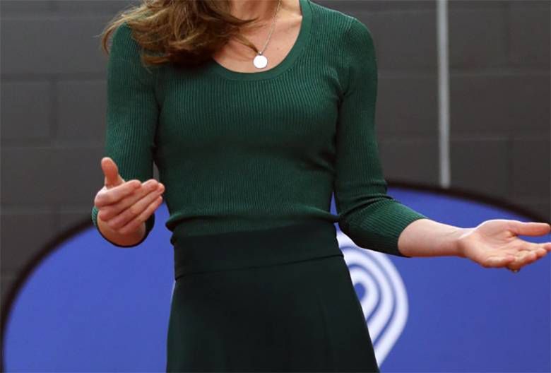 Księżna Kate sięgnęła po wygodną bluzkę