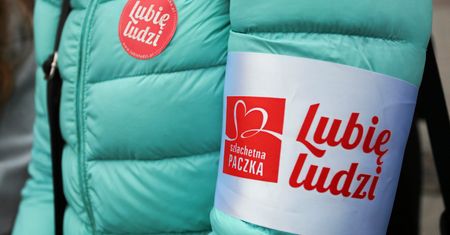 Straż miejska w Opolu wlepiła mandat wolontariuszowi Szlachetnej Paczki. Komendant: sam go zapłacę!