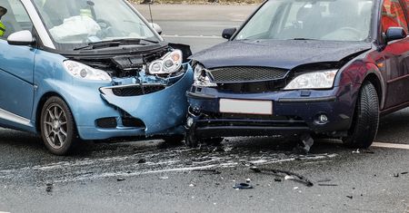 Droższe OC eliminuje stłuczki? Kierowcy dogadują się bez udziału ubezpieczalni