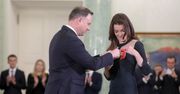 Agnieszka Radwańska przyjęła odznaczenie z rąk prezydenta. Niezręczna sytuacja