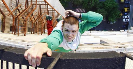 Dla adrenaliny ryzykują życie