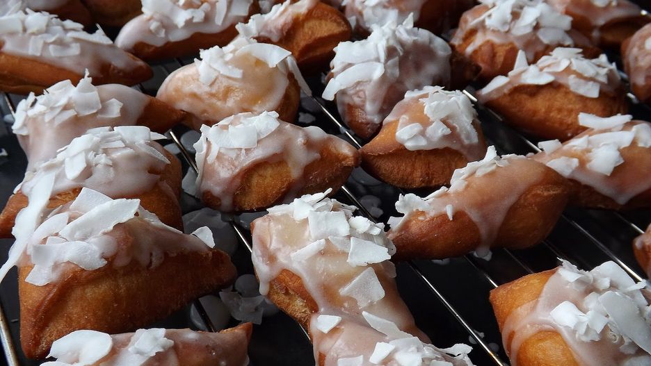 Szybkie trójkątne pączki kokosowe