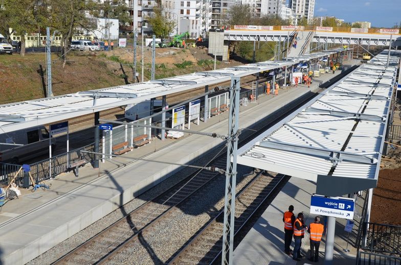 Warszawa Powązki. Rozpoczęte w kwietniu 2019 r. prace przy budowie nowego przystanku dobiegają końca