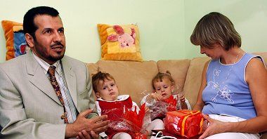Saudyjski lekarz odwiedził bliźniaczki z Janikowa