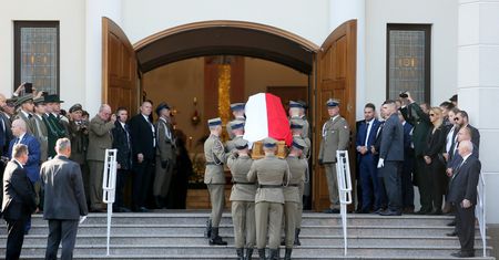 Pogrzeb Jana Szyszki. "Jeśli wycinał drzewo, to sadził dwa w lepszym miejscu"