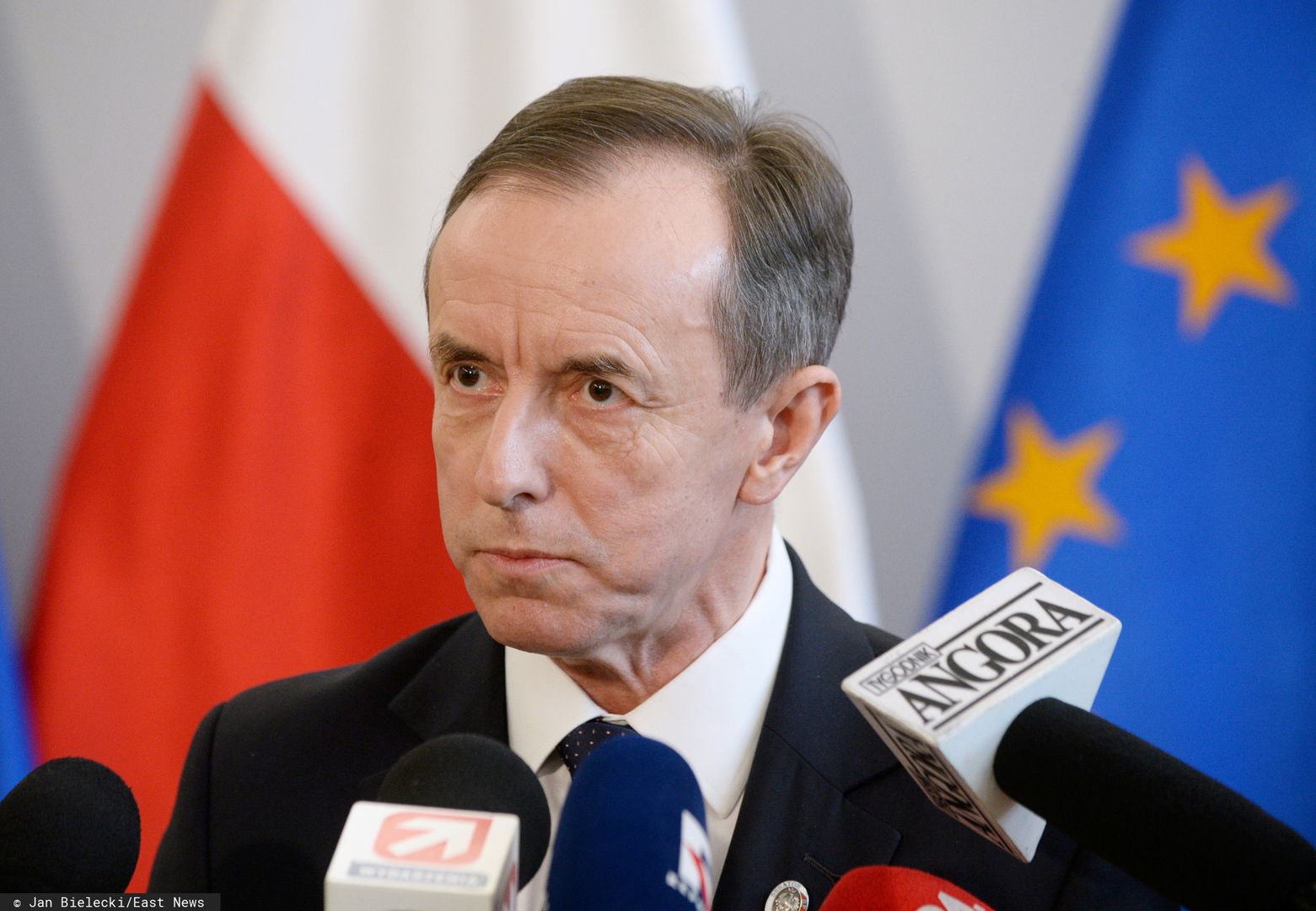 Koronawirus w Polsce. Senatorowie opuścili salę. Tomasz Grodzki nie przebierał w w słowach