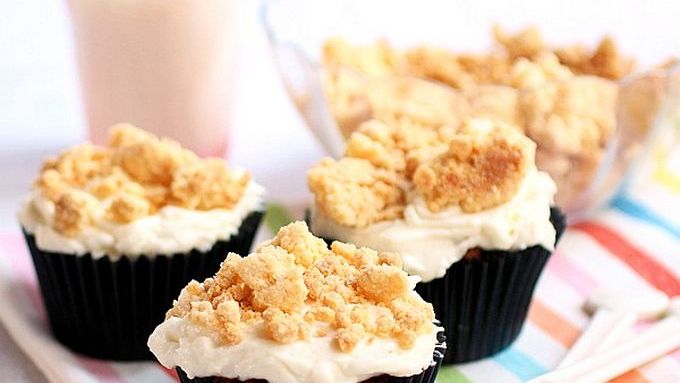 Milk crumb cupcakes