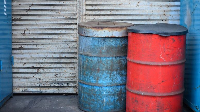 Dla wielu warsztatów samochodowych stary olej samochodowy jest naturalnym materiałem do ogrzewania. Skala nadużyć jest bardzo duża