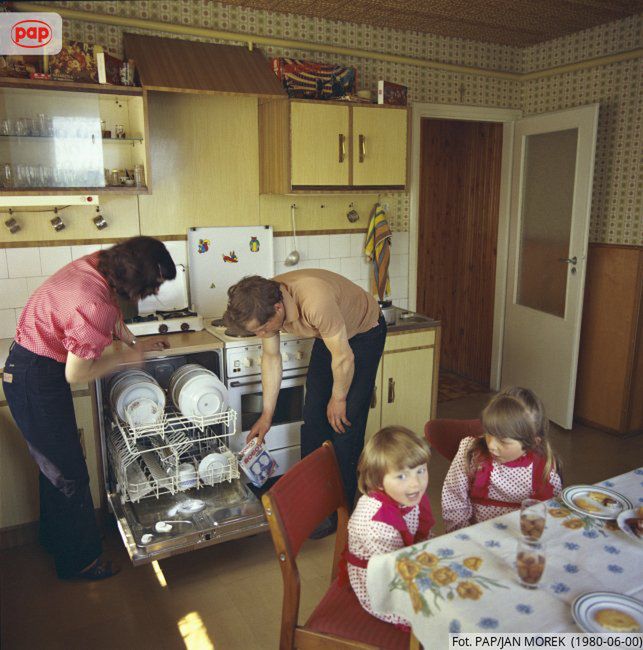 Zmywarka w domu rolnika? Dotarliśmy do bohatera sesji zdjęciowej z 1980 roku