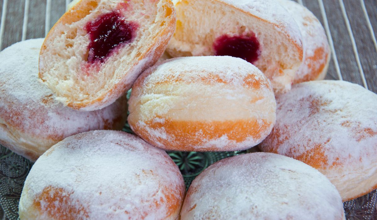 Puszyste ciasto na pączki - Pyszności; Foto Canva.com