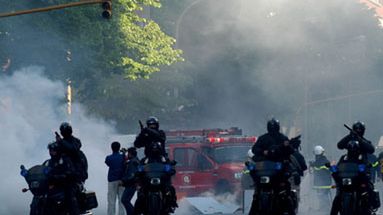 Starcia radykalnych grup i policji na ulicach Mar del Plata