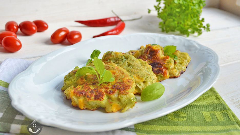 Placuszki z brokułami i kukurydzą. Rumiane i chrupiące