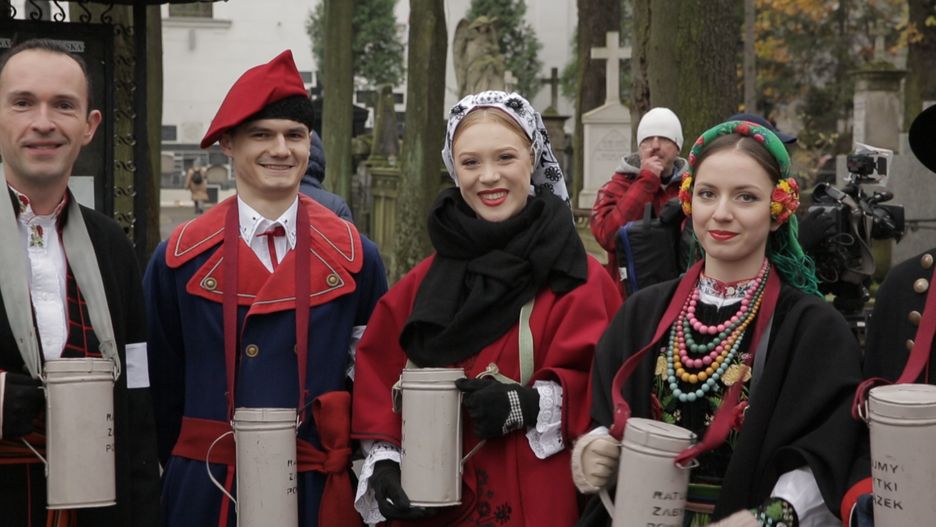 Zespół "Mazowsze" zbiera na odnowę zabytkowych nagrobków