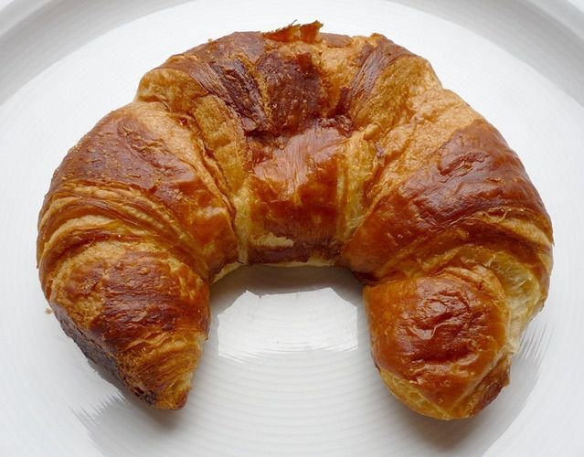 Maślany Croissant