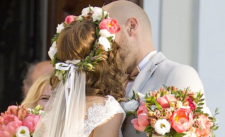 Aktorzy serialu "Pierwsza miłość" wzięli ślub! Ceremonia odbyła się z dala Polski