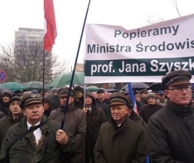 8 tys. ludzi pod Sejmem. Większość nie wie dlaczego protestuje. "Dyrektor kazał”
