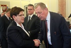 "To trudna odpowiedź, kim jest córka leśnika i co było w kopercie". Polacy muszą poczekać