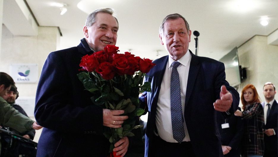 Na stanowisku ministra środowiska Jana Szyszkę zastąpił dotychczasowy przewodniczący Komitetu Stałego Rady Ministrów Henryk Kowalczyk