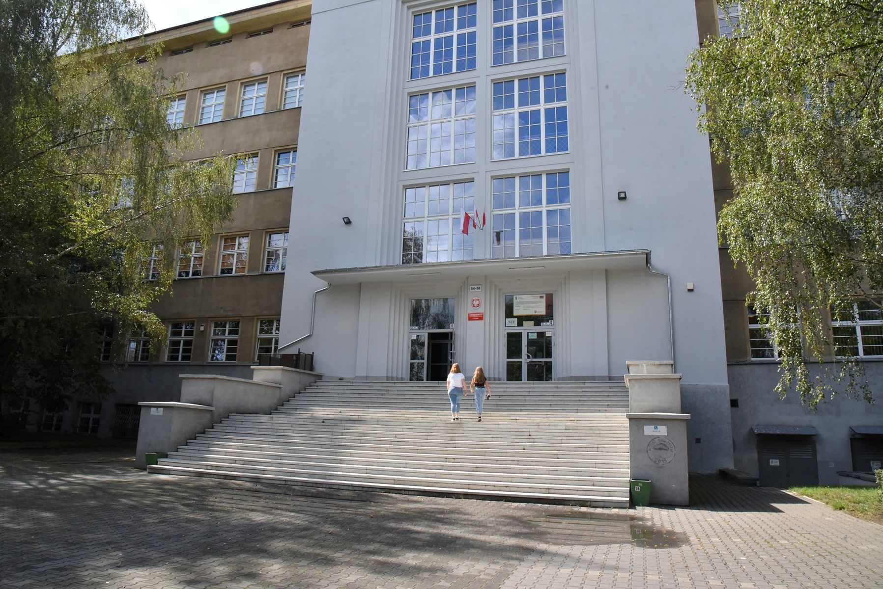 Poznań. Na uczniów, którzy nie dostali się do wybranej szkoły, wciąż czekają miejsca w liceach czy technikach