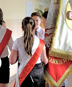 "Szkoła to nie piekarnia, można poczekać do poniedziałku". Rodzice wściekli na decyzję MEN