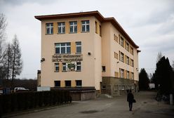 Dyrektorce szkoły grozi zwolnienie. Za lekcje ze studentami Algierii