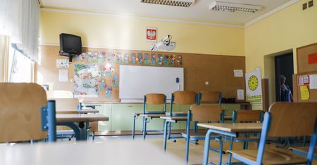 Napaść w szkole w Górzycy. Rodzice rzucili Ukraińca na ziemię