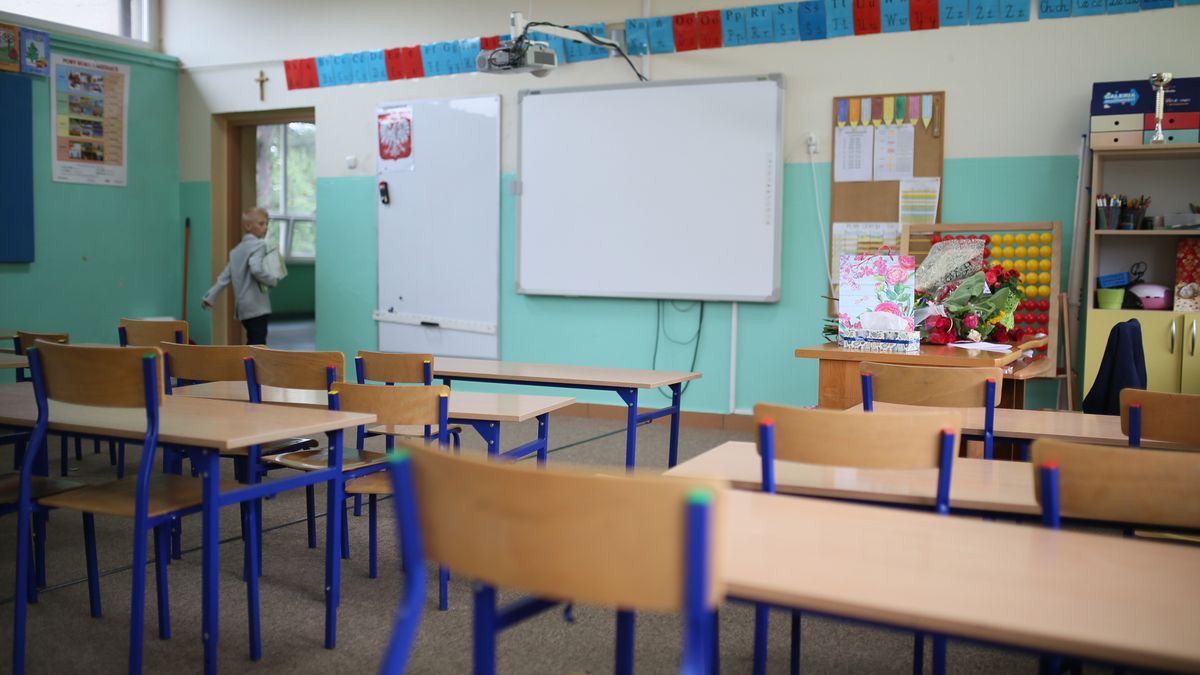 Decyzją rządu przez najbliższe dwa tygodnie szkoły będą zamknięte