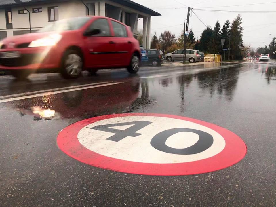 Rodzice ustawili własny fotoradar przed przedszkolem. Zarejestrował 20 tys. piratów drogowych