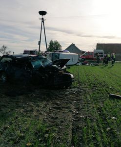 Łuszkowo. Wypadek na DW 432. Nie żyje kobieta, 6 osób rannych. Interweniował LPR