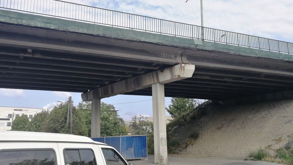 Wiadukt przy ulicy Pułaskiego w Myszkowie nadaje się do rozbiórki, ale i tak będzie remontowany.